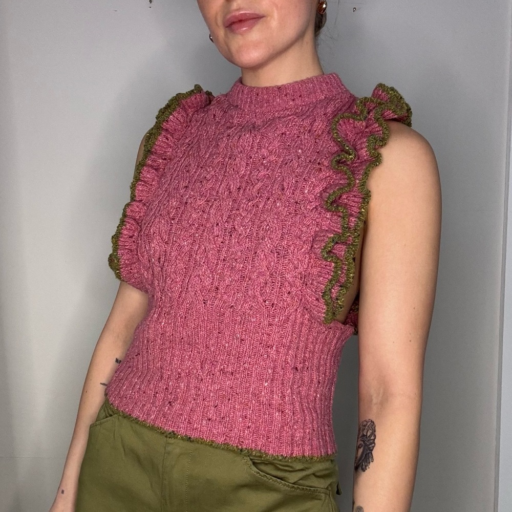 PHILOSOPHY DI LORENZO SERAFINI Ruffle Cable Knit Sleeveless Sweater